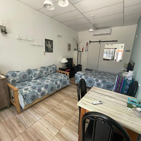 Ezeiza 2 Monoambiente Privado A 15 Minutos Del Aeropuerto Opcional Tranfer Desde Y Hacia El Aeropuerto De Ezeiza Las 24 Horas Pet Friendly Eksteriør bilde