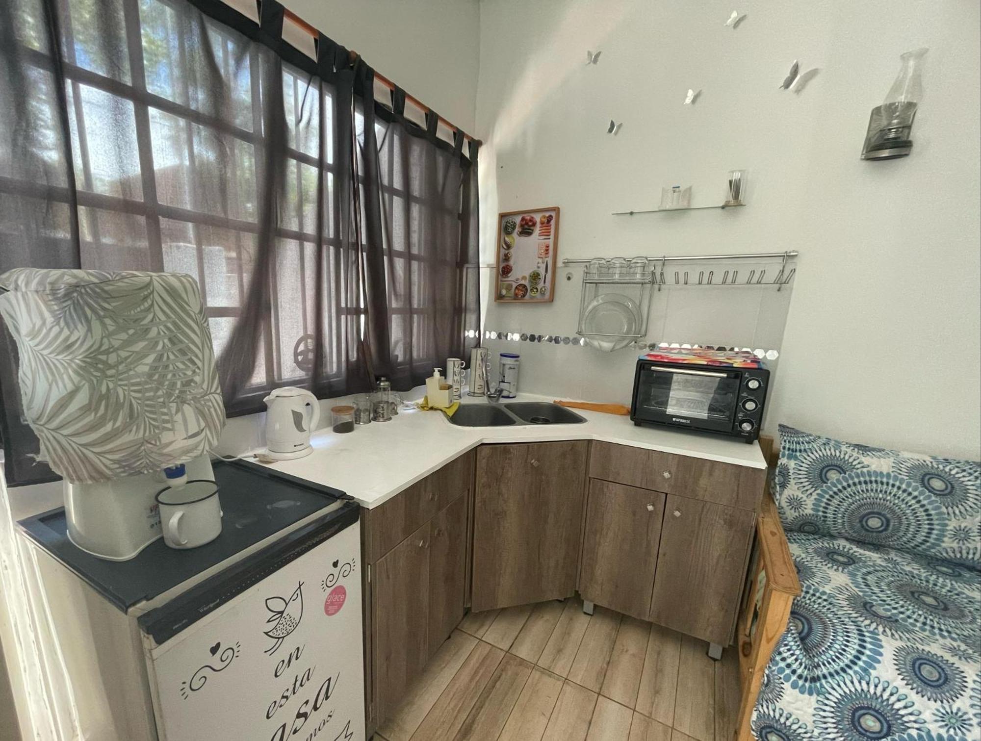Ezeiza 2 Monoambiente Privado A 15 Minutos Del Aeropuerto Opcional Tranfer Desde Y Hacia El Aeropuerto De Ezeiza Las 24 Horas Pet Friendly Eksteriør bilde