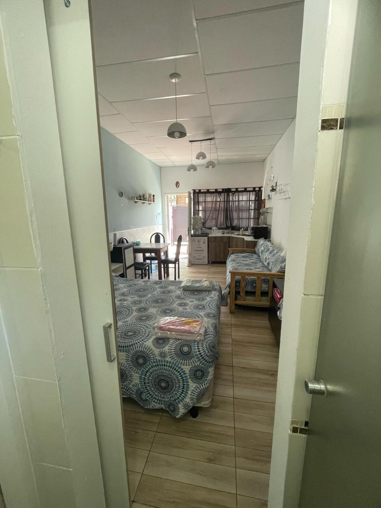 Ezeiza 2 Monoambiente Privado A 15 Minutos Del Aeropuerto Opcional Tranfer Desde Y Hacia El Aeropuerto De Ezeiza Las 24 Horas Pet Friendly Eksteriør bilde